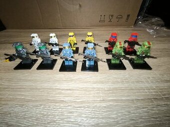 Halo minifigurky s vybavením - 1