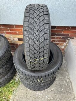 225/65R17
