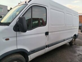 Prodám díly na Renault master 2.5dci r.v.2009