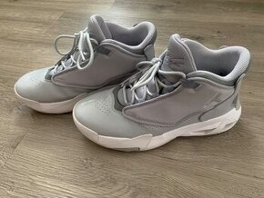 NIKE Jordan vel. EU40