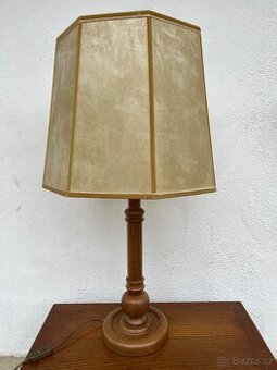 Stolní lampa