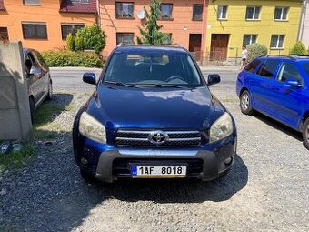 Toyota RAV4 2.2 D-4D 4x4 – spolehlivé SUV