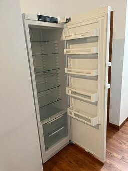 Liebherr 4330 Refrigerator / lednička