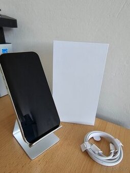 iPhone 15 128GB, stav A+ fyzická SIM, Yellow, 12M záruka