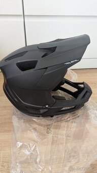 MTB helma 100% Trajecta + brýle - velikost M, NOVÁ