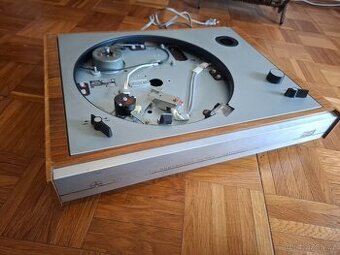 Gramofon Tesla Nc 440