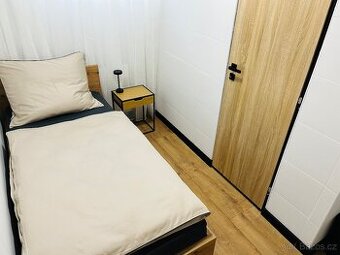 Jednolůžkový pokoj (čistota/pořádek/bezpečnost)