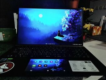 Prodám Asus Zenbook 15 (Rozbitý Pant)