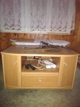 TV stolek