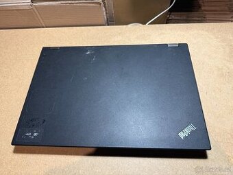 Notebook L560 na opravu alebo diely.