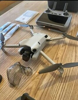 Dron dji mini 3 pro