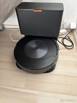 Roomba j7+ combo