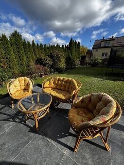 Ratanový zahradní nábytek