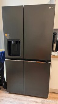 AMERICKÁ LEDNICE LG