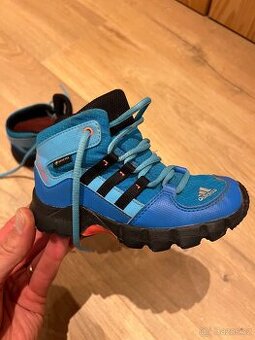 Dětské zimní boty Adidas gore tex vel. 26