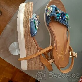 sandálky
