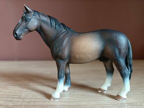 SCHLEICH Koně SBĚRATELSKĒ FIGURKY 44 aj.