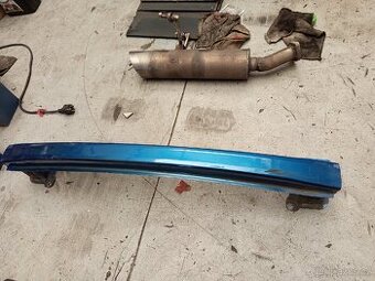 Prodám výztuhu zadního nárazníku na Škoda Fabia III kombi