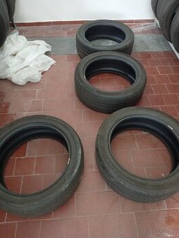 PNEU CONTINENTAL 245/45 R19