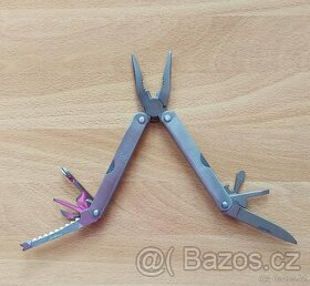 Univerzální nástroj na cesty