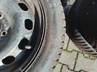 Prodám pneu 195/50 R15 zimní