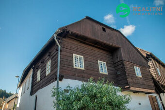 Roubenka s duší v centru města Vimperk