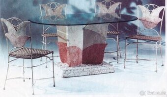 JÍDELNÍ STŮL PRO ODPŮRCE KLASIKY