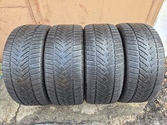 4 Zimní pneumatiky GoodYear Ultra Grip Perf. 275/45 R20 XL