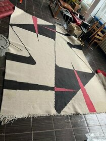 Retro geometricky koberec ve stylu Kybal/brusel