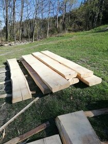 Lipové dřevo, fošny tl. 11 cm, délky 4,0 metry