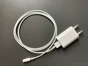 Nabíjecí sada pro Apple zařízení - adaptér a kabel Lightng