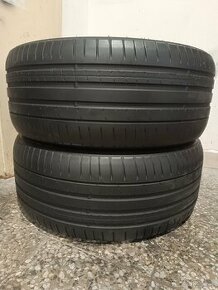 Letní pneu 275/35/22 Pirelli P Zero, rok výroby 2020,v perf