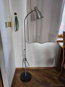 Stojací lampa - 1