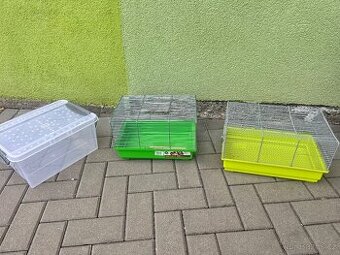 Klece na menší hlodavce a převozní přepravka.