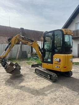 Pronájem minibagru  CAT 301,8