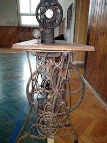 ŠICÍ STROIJ - SINGER - 1