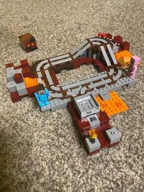 LEGO Minecraft 21130 Podzemní železnice