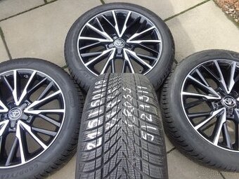 5x114,3 R18 original Toyota Yaris Cross zimna sada s TPMS