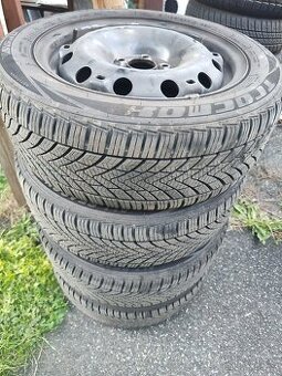 185/55 R15H Celoroční kola gumy pneumatiky, skoro nové.