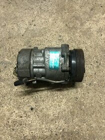 Volkswagen klima kompresor 7H0 820 803 B