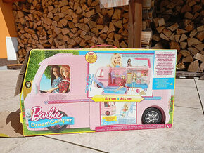 Obytný vůz pro panenku Barbie