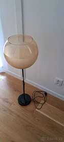 Prodám volně stojící lampu Holmö