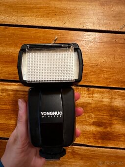 Predám externý blesk Yongnuo YN460 (DIGITAL AUTO FLASH)