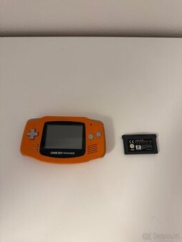 Game Boy Advance (oranžový) + hra Star Wars Episode III