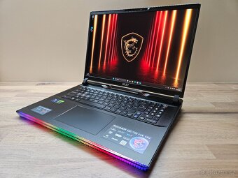 17,3" 240HZ_MSI RAIDER GE78HX_i9-13980HX_16GB_RTX 4070 8GB