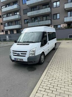 Ford transit 9 míst