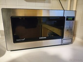 Mikrovlnná trouba Samsung s funkcí zdravého vaření, 23 ℓ