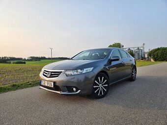 Honda Accord 2.2 i-Dtec - 1
