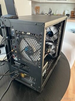 Herny mini tichy PC