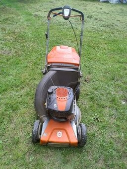 Benzínov sekačka Husqvarna